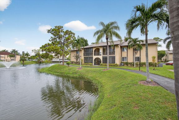 340 Pine Ridge, Greenacres, FL 33463