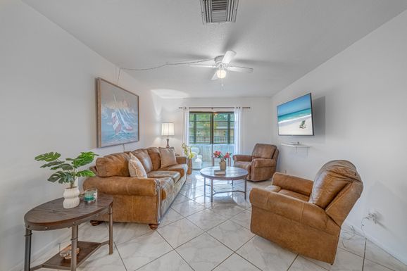 2121 1st, Boynton Beach, FL 33435