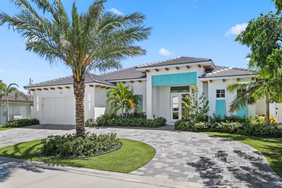 1071 Powell, Singer Island, FL 33404