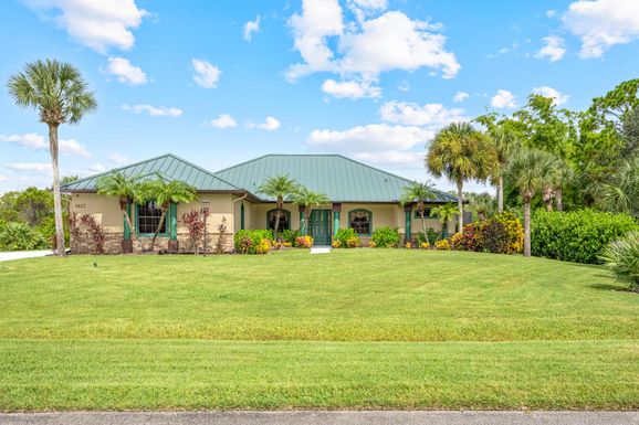 5627 Cypress Creek, Grant Valkaria, FL 32949
