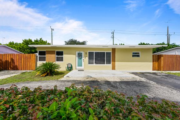2541 7th, Pompano Beach, FL 33064