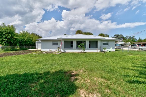 9900 Holly, Micco, FL 32976