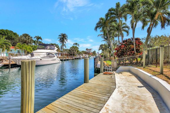 1733 5th, Fort Lauderdale, FL 33312