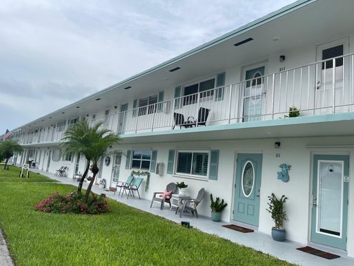 1117 Lake, Boynton Beach, FL 33426