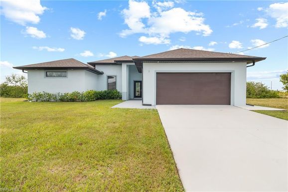 1806 21st, Cape Coral, FL 33909