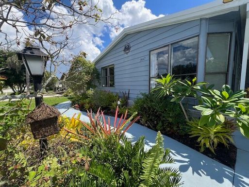 2842 Toronado, Stuart, FL 34997