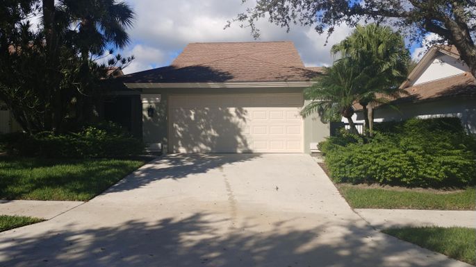 218 Ridge, Jupiter, FL 33477