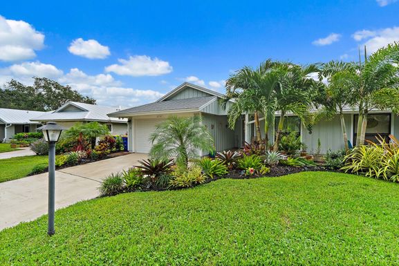 12787 Pinehurst, Hobe Sound, FL 33455
