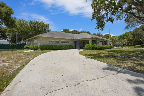 200 Sterling, Delray Beach, FL 33444