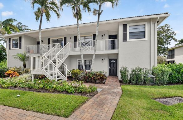 8 Stratford, Boynton Beach, FL 33436