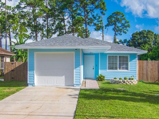 2946 1st, Vero Beach, FL 32968