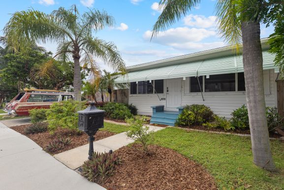 1015 K, Lake Worth Beach, FL 33460