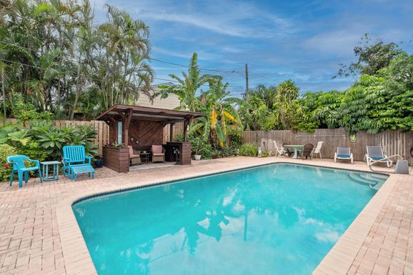 1014 Broward, Lantana, FL 33462