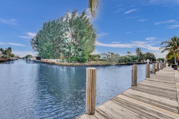2591 55th, Fort Lauderdale, FL 33308