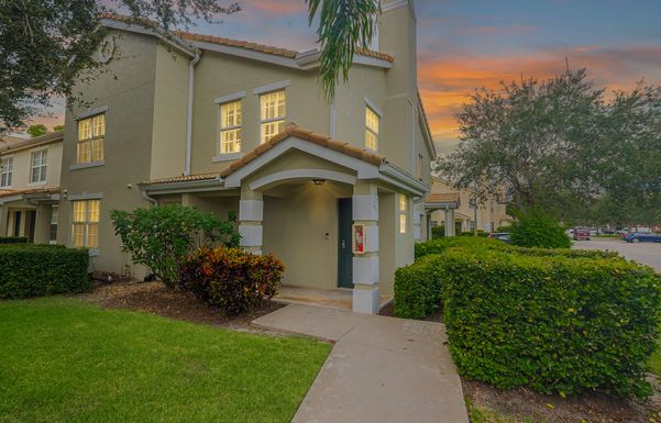 140 Peacock, Port Saint Lucie, FL 34986