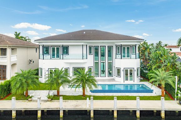 2641 48th, Lighthouse Point, FL 33064