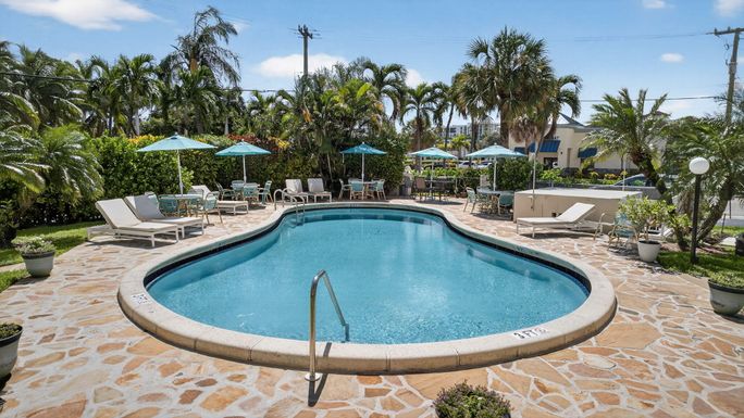 1131 4th, Boynton Beach, FL 33435