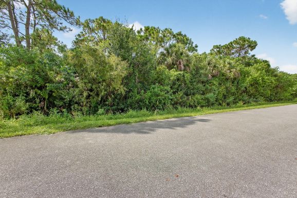 3709 29th Avenue, Okeechobee, FL 34972
