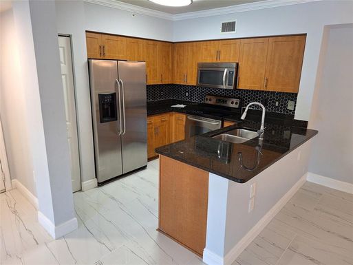 6492 Emerald Dunes, West Palm Beach, FL 33411