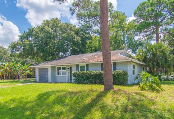 8775 24th, Vero Beach, FL 32966