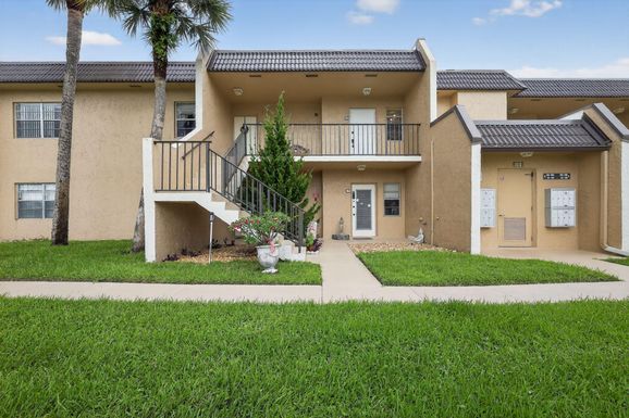 100 Lake Meryl, West Palm Beach, FL 33411