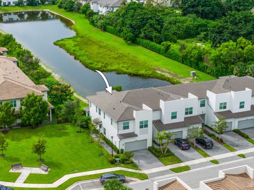 4990 Navali, Lake Worth, FL 33467