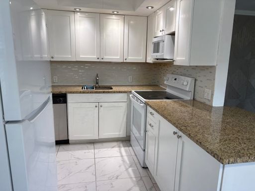 169 Dorset, Boca Raton, FL 33434