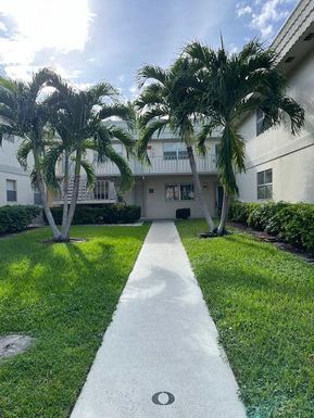 681 Saxony O, Delray Beach, FL 33446