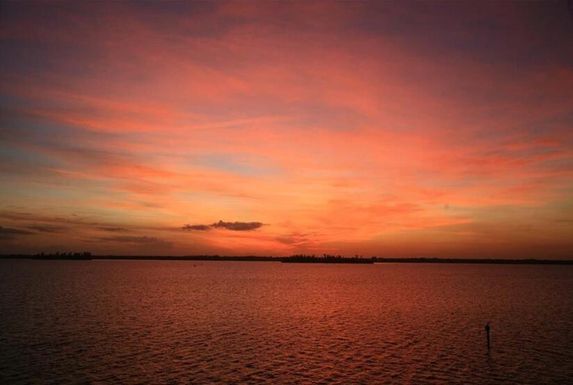 1001 Bay, Vero Beach, FL 32963