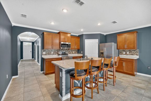 280 Falls Church, Palm Bay, FL 32908