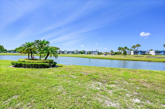 61 Piedmont B, Delray Beach, FL 33484