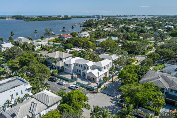 180 Costello, West Palm Beach, FL 33405