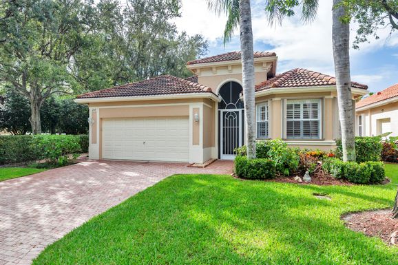 248 Palm, Atlantis, FL 33462