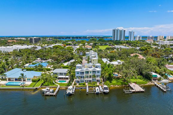 1033 Harbor Villas, North Palm Beach, FL 33408