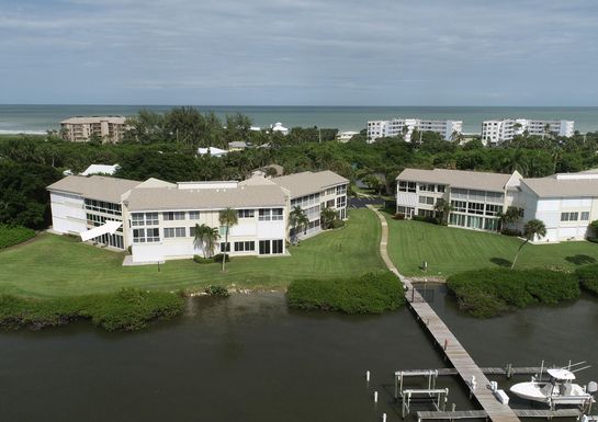 2370 Ocean, Stuart, FL 34996