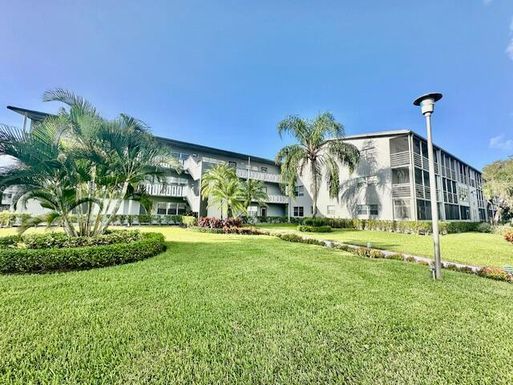 212 Suffolk F, Boca Raton, FL 33434