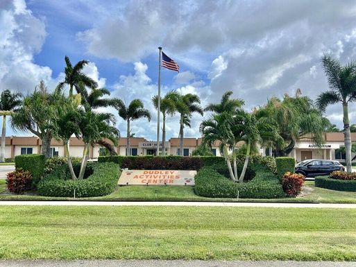 2555 Dudley, West Palm Beach, FL 33415