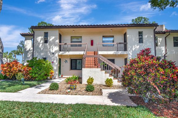 21864 Arriba Real, Boca Raton, FL 33433