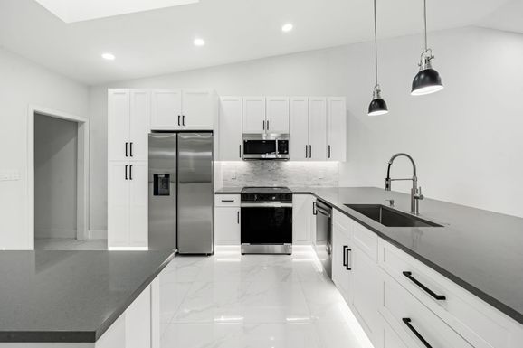 6078 Sunny Pointe, Delray Beach, FL 33484