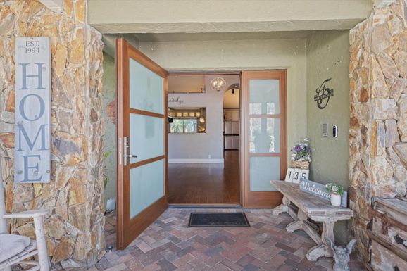 135 Saint Davids, Wellington, FL 33414