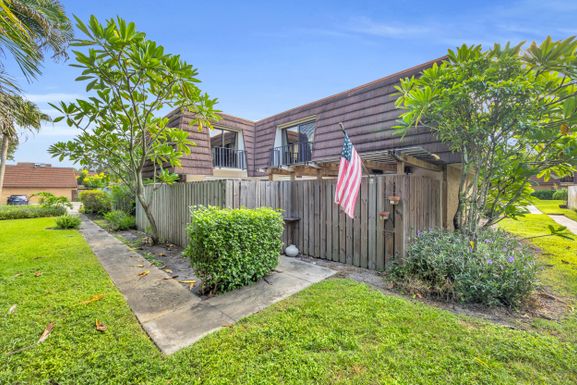 1914 19th, Palm Beach Gardens, FL 33418