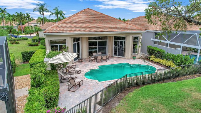 8671 Falcon Green, West Palm Beach, FL 33412