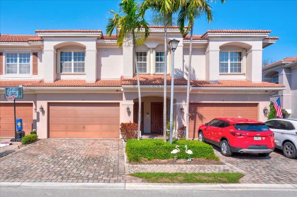 13 Nottingham, Boynton Beach, FL 33426