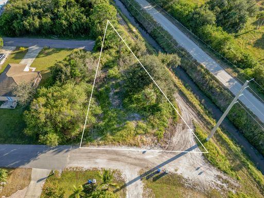 475 15, Vero Beach, FL 32962