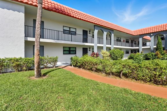 1921 Woolbright, Boynton Beach, FL 33426