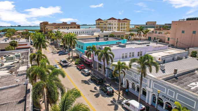 211 Orange, Fort Pierce, FL 34950