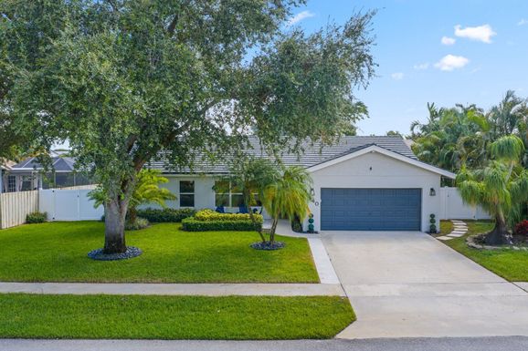6940 4th, Boca Raton, FL 33487