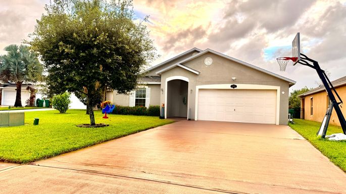 1087 Osborne, Melbourne, FL 32904