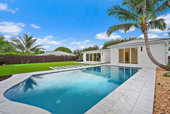 439 Lighthouse, North Palm Beach, FL 33408