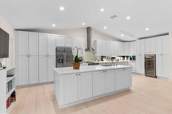 2426 Windsor Way, Wellington, FL 33414